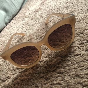 Beige/brown shades from American Eagle